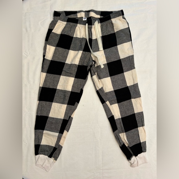 Old Navy plaid pajama joggers, size small - Picture 1 of 6